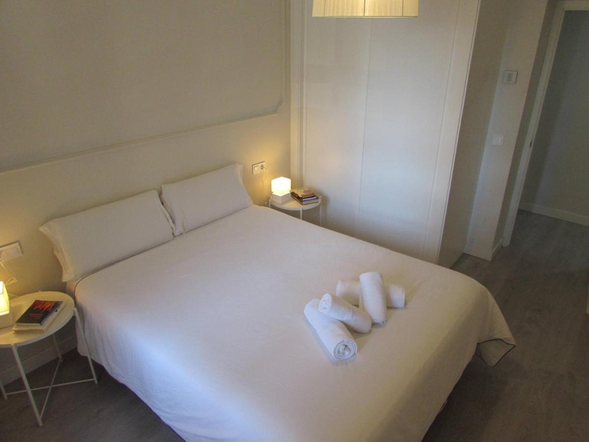 Apartamento A 50 Metros De La Playa Malagueta Con Vistas Al Mar Malaga Luaran gambar